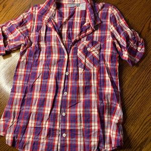 Delia’s plaid shirt sleeve button up